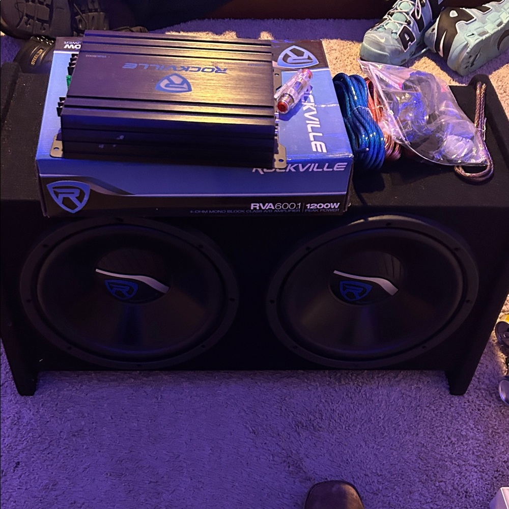 Black Car Audio Amplifier and Subwoofer System brand new never been used
